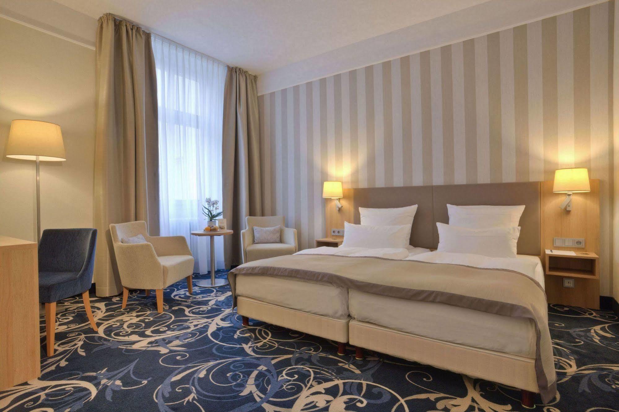 Schlosshotel Καρλσρούη Εξωτερικό φωτογραφία
